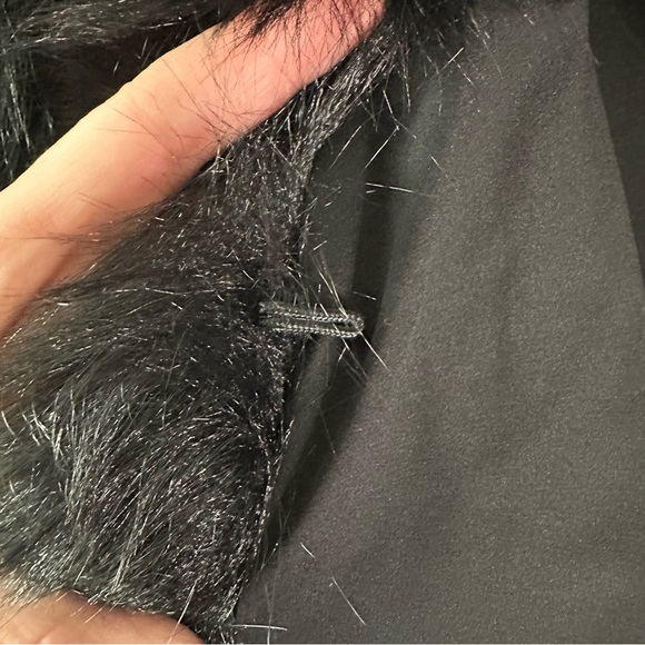 ALO YOGA Opulent Faux Fur Statement Jacket Black M/L - Picture 5 of 9